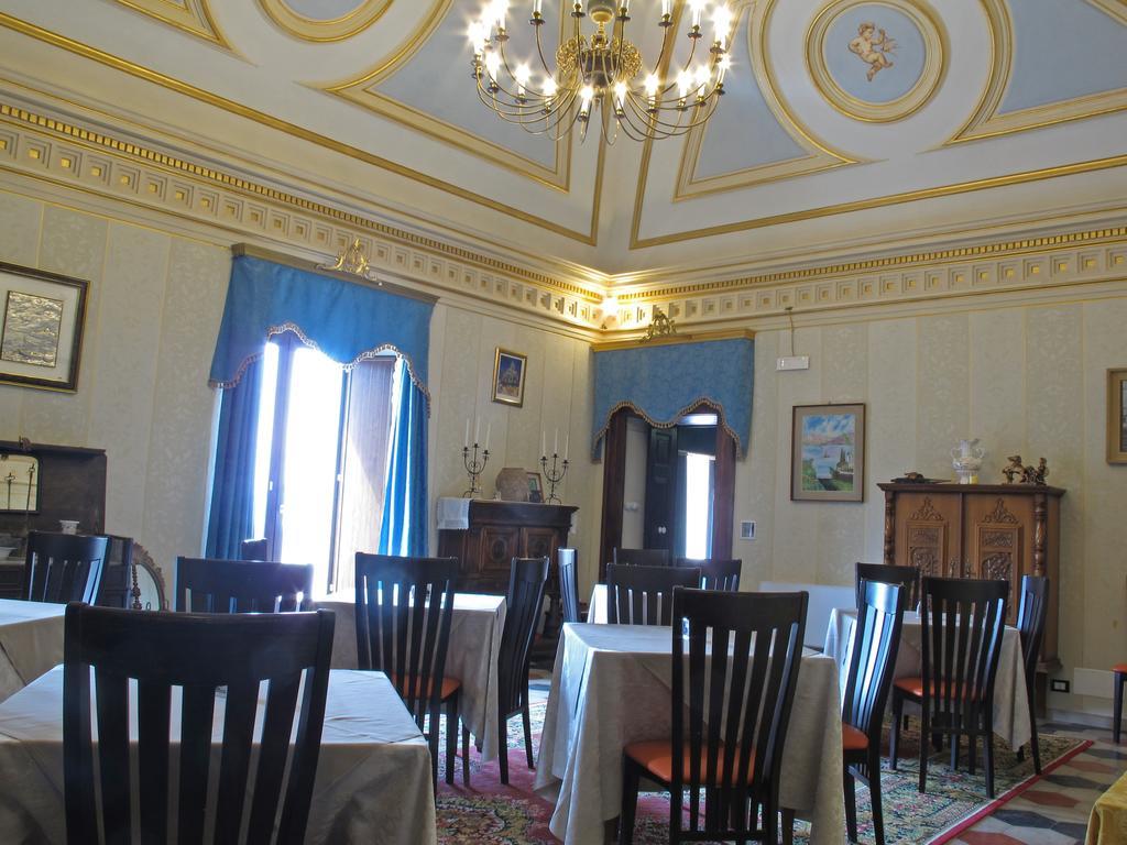 Palazzo Diamante Hotel Calascio Kültér fotó
