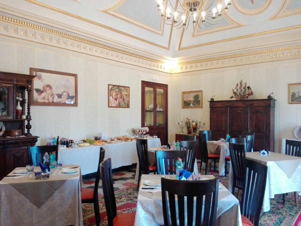 Palazzo Diamante Hotel Calascio Kültér fotó